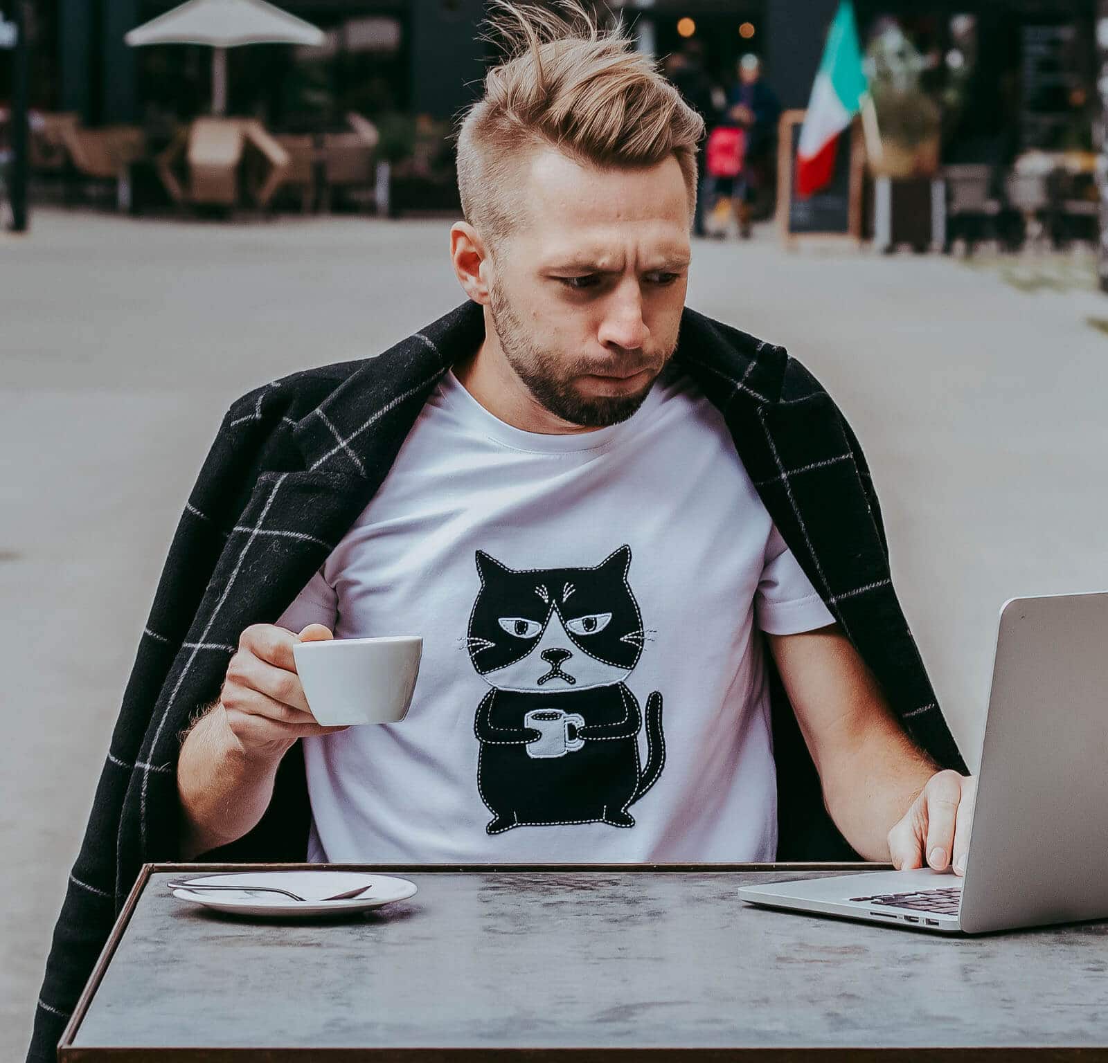 Men Cotton T-Shirt - Grumpy Cat - Snøluv