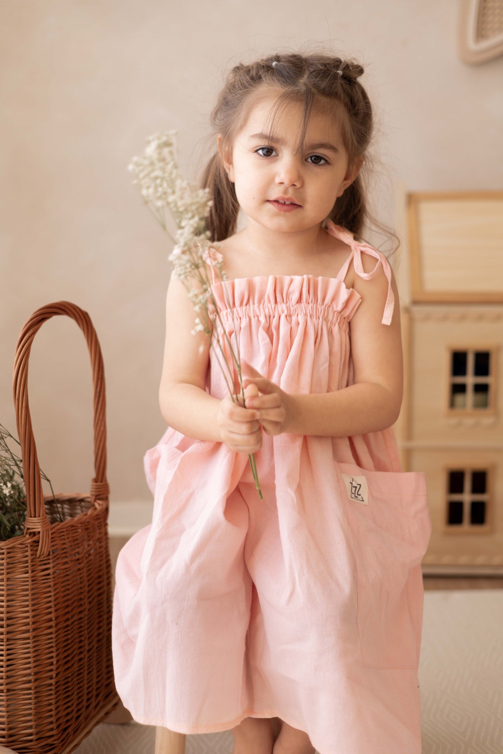 Kids Muslin Dress Milka, Peach, sewn in Poland by Zezuzulla