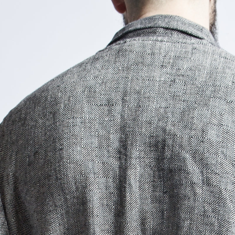 Unisex linen bathrobe in black herringbone, back length 130 cm