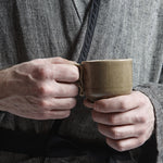 Unisex linen bathrobe in black herringbone, pockets and a cotton belt