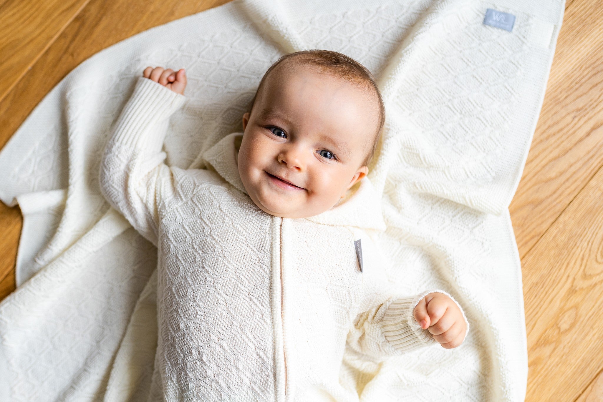 Merino Wool Baby Set HAPPINESS - Blanket, Romper and Bonnet - Snøluv