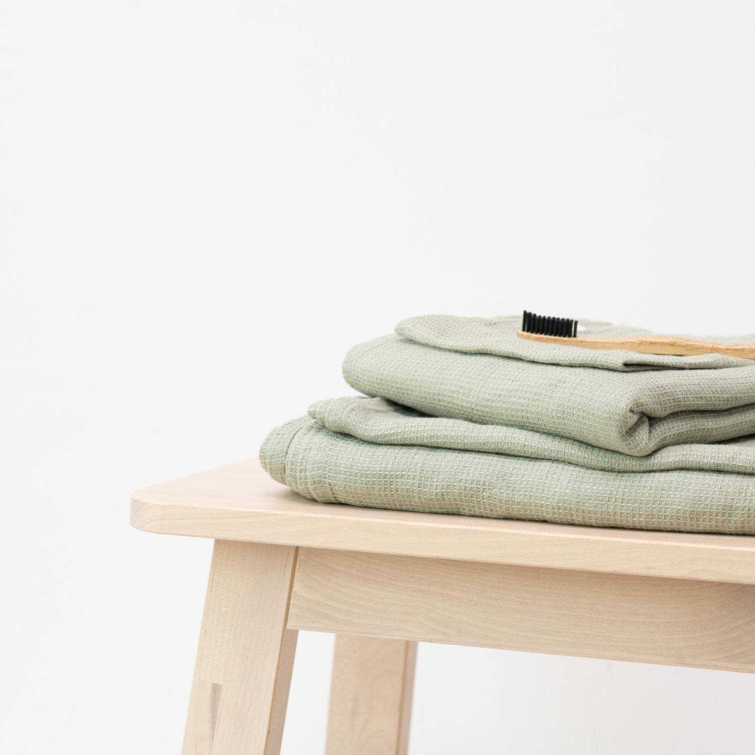 Linen Talesin salvianvihreät vohvelipellavapyyhkeet, 100% pellavaa, 200 g/m², kivipesty