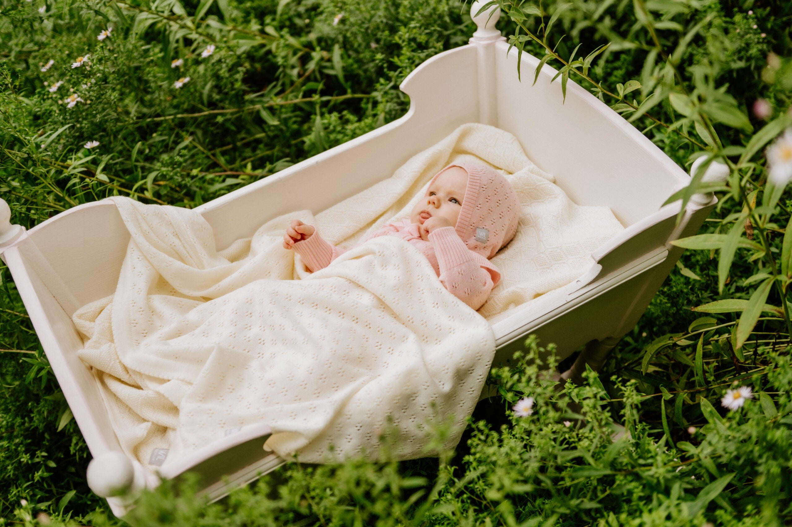 Merino Wool Baby Set LOVE Blanket and Bonnet - Snøluv