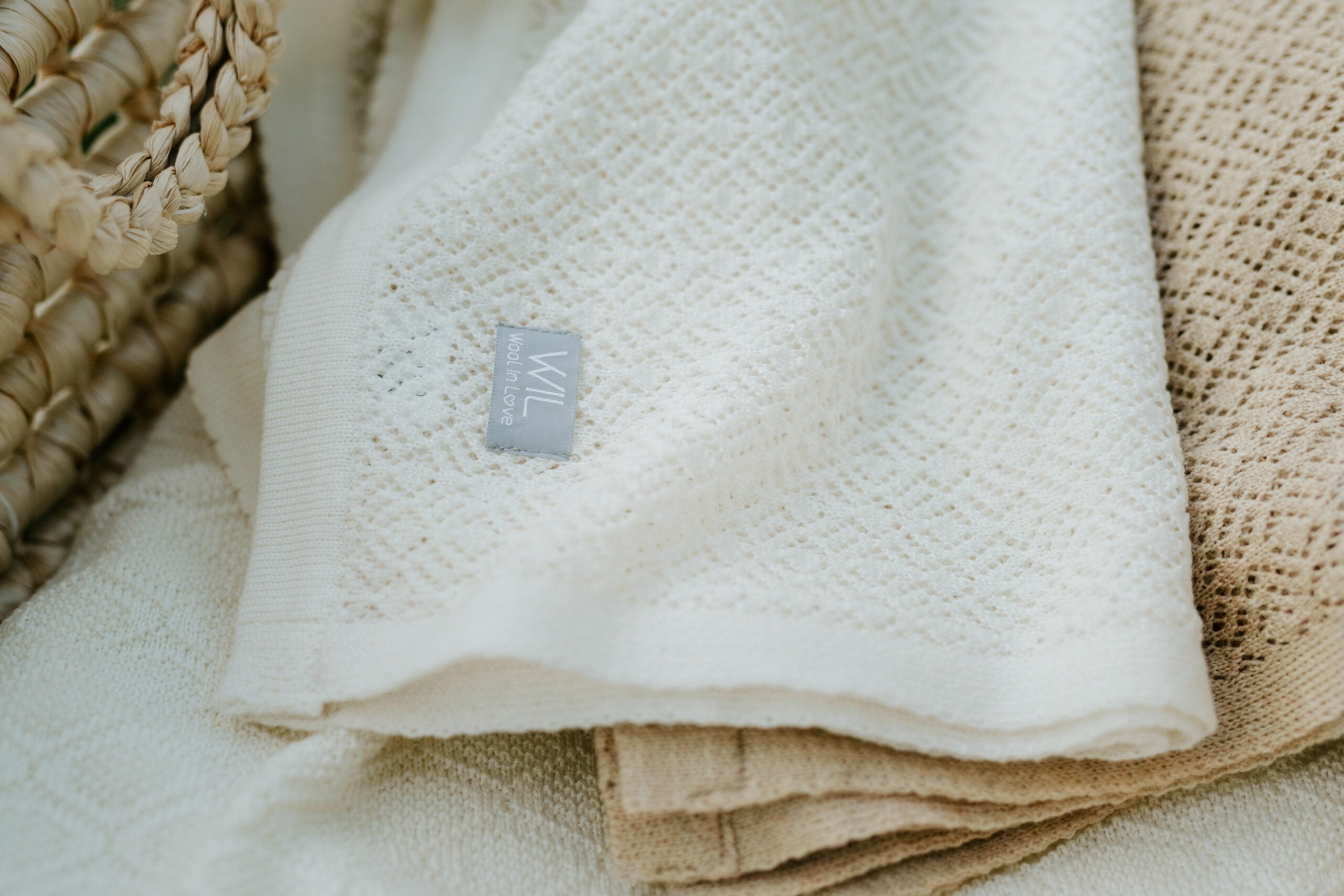 Merino wool baby blanket DELIGHT